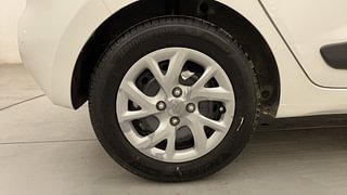 Used 2019 Hyundai Grand i10 Sportz 1.2 Kappa VTVT Petrol Manual tyres RIGHT REAR TYRE RIM VIEW