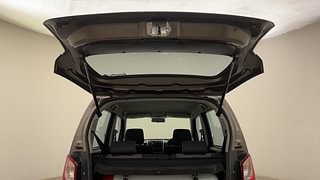 Used 2013 Maruti Suzuki Wagon R 1.0 [2013-2019] LXi CNG Petrol+cng Manual interior DICKY DOOR OPEN VIEW