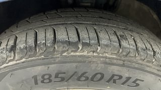 Used 2017 Volkswagen Ameo [2017-2020] Highline Plus 1.5L AT (D) Diesel Automatic tyres LEFT FRONT TYRE TREAD VIEW