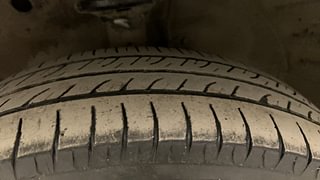 Used 2013 Maruti Suzuki Wagon R 1.0 [2013-2019] LXi CNG Petrol+cng Manual tyres LEFT FRONT TYRE TREAD VIEW