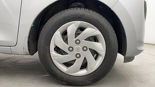 Used 2018 Hyundai New Santro 1.1 Sportz AMT Petrol Automatic tyres RIGHT FRONT TYRE RIM VIEW