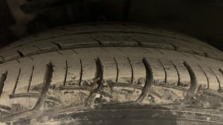 Used 2013 volkswagen Vento 1.6L Highline Diesel Diesel Manual tyres RIGHT FRONT TYRE TREAD VIEW