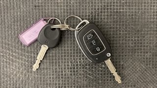 Used 2022 Hyundai Grand i10 Nios Sportz 1.2 Kappa VTVT CNG Petrol+cng Manual extra CAR KEY VIEW