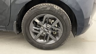 Used 2022 Hyundai Grand i10 Nios Sportz 1.2 Kappa VTVT CNG Petrol+cng Manual tyres RIGHT FRONT TYRE RIM VIEW