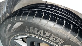 Used 2021 Hyundai Grand i10 Nios Sportz 1.2 Kappa VTVT CNG Petrol+cng Manual tyres RIGHT FRONT TYRE TREAD VIEW