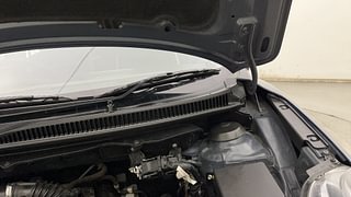 Used 2021 Maruti Suzuki Baleno [2019-2022] Zeta Petrol Petrol Manual engine ENGINE LEFT SIDE HINGE & APRON VIEW