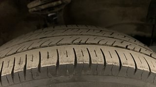 Used 2013 Maruti Suzuki Wagon R 1.0 [2013-2019] LXi CNG Petrol+cng Manual tyres RIGHT FRONT TYRE TREAD VIEW