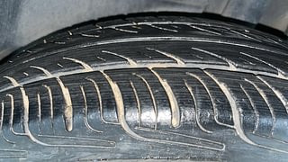 Used 2019 Maruti Suzuki Dzire [2017-2020] VXI Petrol Manual tyres LEFT REAR TYRE TREAD VIEW