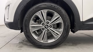 Used 2017 Hyundai Creta [2015-2018] 1.6 SX Plus Auto Petrol Petrol Automatic tyres LEFT FRONT TYRE RIM VIEW