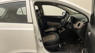 Used 2019 Hyundai Grand i10 Sportz 1.2 Kappa VTVT Petrol Manual interior RIGHT SIDE FRONT DOOR CABIN VIEW