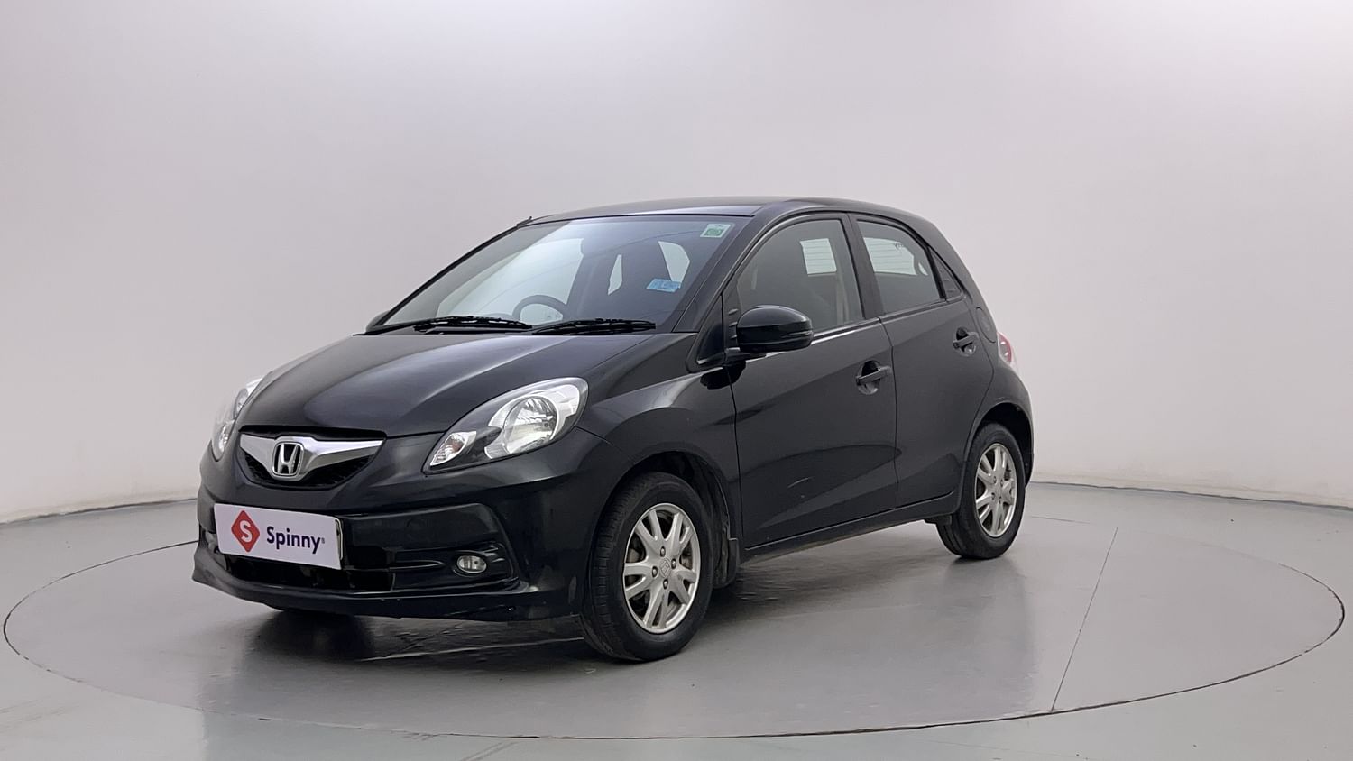 LEFT FRONT CORNER VIEW