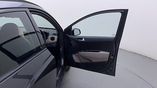 Used 2020 Hyundai Grand i10 Sportz 1.2 Kappa VTVT Petrol Manual interior RIGHT FRONT DOOR OPEN VIEW