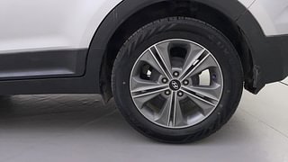 Used 2017 Hyundai Creta [2015-2018] 1.6 SX Plus Auto Petrol Petrol Automatic tyres LEFT REAR TYRE RIM VIEW