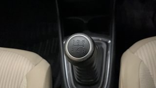 Used 2020 Honda Amaze [2018-2021] 1.2 V i-VTEC Petrol Manual interior GEAR  KNOB VIEW