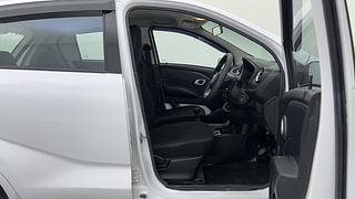 Used 2019 Datsun Redi-GO [2015-2019] S Petrol Manual interior RIGHT SIDE FRONT DOOR CABIN VIEW
