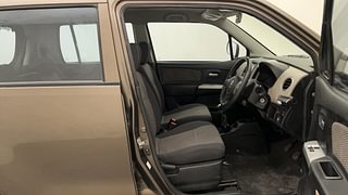 Used 2013 Maruti Suzuki Wagon R 1.0 [2013-2019] LXi CNG Petrol+cng Manual interior RIGHT SIDE FRONT DOOR CABIN VIEW