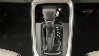 Used 2022 Kia Sonet HTX 1.0 DCT Petrol Automatic interior GEAR  KNOB VIEW