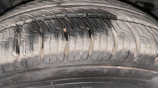 Used 2018 Ford Freestyle [2017-2021] Titanium 1.2 Petrol Manual tyres LEFT FRONT TYRE TREAD VIEW