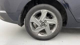 Used 2020 Hyundai Verna SX Petrol Petrol Manual tyres RIGHT REAR TYRE RIM VIEW