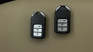 Used 2021 Honda Amaze [2018-2021] 1.2 VX i-VTEC Petrol Manual extra CAR KEY VIEW