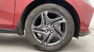 Used 2021 Hyundai New i20 Sportz 1.2 MT Petrol Manual tyres RIGHT FRONT TYRE RIM VIEW