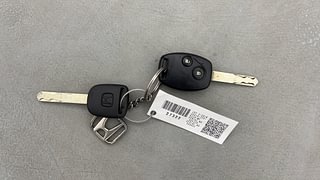 Used 2017 Honda BR-V [2016-2020] S MT Petrol Petrol Manual extra CAR KEY VIEW