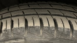Used 2022 Hyundai Grand i10 Nios Sportz 1.2 Kappa VTVT CNG Petrol+cng Manual tyres RIGHT FRONT TYRE TREAD VIEW