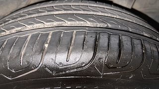 Used 2015 Honda Brio [2011-2016] VX AT Petrol Automatic tyres LEFT REAR TYRE TREAD VIEW