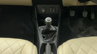 Used 2023 Honda Amaze 1.2 VX i-VTEC Petrol Manual interior GEAR  KNOB VIEW