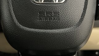 Used 2021 honda Amaze 1.5 V CVT i-DTEC Diesel Automatic top_features Airbags