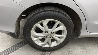 Used 2020 Honda Amaze [2018-2021] 1.2 V i-VTEC Petrol Manual tyres RIGHT REAR TYRE RIM VIEW
