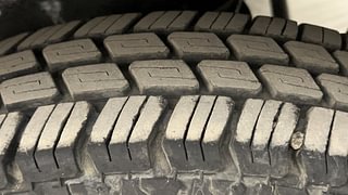 Used 2014 Maruti Suzuki Wagon R 1.0 [2013-2019] LXi CNG Petrol+cng Manual tyres LEFT REAR TYRE TREAD VIEW