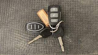 Used 2021 Hyundai New Santro 1.1 Magna Petrol Manual extra CAR KEY VIEW