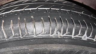 Used 2012 Hyundai i10 Sportz 1.2 Kappa2 Petrol Manual tyres RIGHT REAR TYRE TREAD VIEW