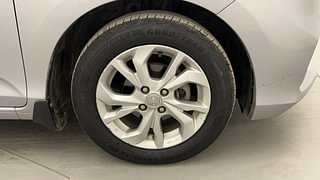Used 2021 honda Amaze 1.5 V CVT i-DTEC Diesel Automatic tyres RIGHT FRONT TYRE RIM VIEW