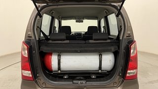 Used 2013 Maruti Suzuki Wagon R 1.0 [2013-2019] LXi CNG Petrol+cng Manual interior DICKY INSIDE VIEW