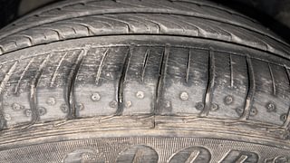 Used 2020 Ford Freestyle [2017-2021] Titanium Plus 1.2 Ti-VCT Petrol Manual tyres RIGHT FRONT TYRE TREAD VIEW