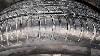 Used 2020 Hyundai Grand i10 Sportz 1.2 Kappa VTVT Petrol Manual tyres RIGHT REAR TYRE TREAD VIEW