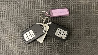 Used 2023 Honda Amaze 1.2 VX i-VTEC Petrol Manual extra CAR KEY VIEW
