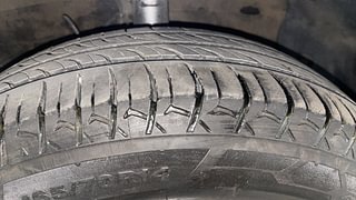 Used 2018 Hyundai New Santro 1.1 Sportz AMT Petrol Automatic tyres RIGHT FRONT TYRE TREAD VIEW