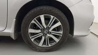 Used 2017 Honda City V Petrol Manual tyres RIGHT FRONT TYRE RIM VIEW