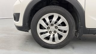 Used 2017 Honda BR-V [2016-2020] S MT Petrol Petrol Manual tyres LEFT FRONT TYRE RIM VIEW