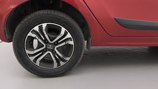 Used 2019 Tata Tiago [2016-2020] Revotron XZA AMT Petrol Automatic tyres RIGHT REAR TYRE RIM VIEW