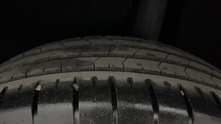 Used 2021 Maruti Suzuki Baleno [2019-2022] Zeta Petrol Petrol Manual tyres LEFT REAR TYRE TREAD VIEW