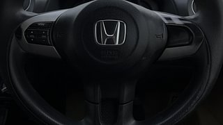 Used 2015 Honda Brio [2011-2016] VX AT Petrol Automatic top_features Airbags