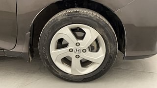 Used 2014 Honda City V Petrol Manual tyres RIGHT FRONT TYRE RIM VIEW