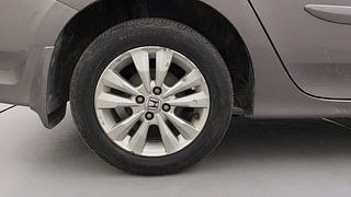Used 2012 Honda City [2011-2014] 1.5 V MT Petrol Manual tyres RIGHT REAR TYRE RIM VIEW