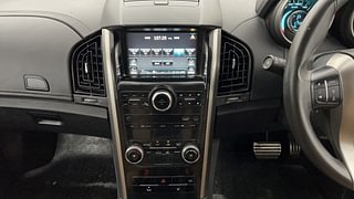 Used 2021 Mahindra XUV500 [2018-2021] W11 AT Diesel Automatic interior MUSIC SYSTEM & AC CONTROL VIEW