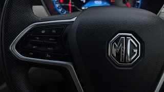 Used 2021 mg-motors Hector 2.0 Sharp Diesel Turbo Diesel Manual top_features Cruise control