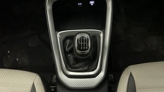 Used 2021 Kia Sonet HTX 1.0 iMT Petrol Manual interior GEAR  KNOB VIEW